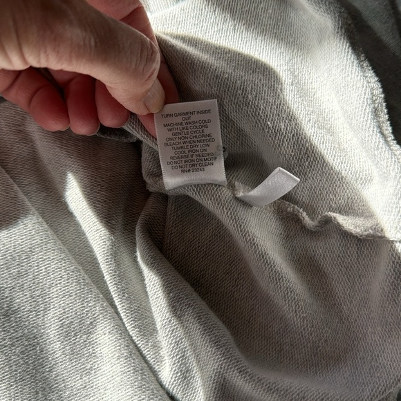 Soho sweatshirt dress LOVE graphic repeats along hem Size Large - Picture 13 of 14